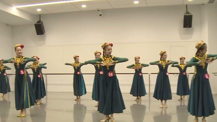 【Shanghai Theatre Academy】Uyghur Stepping Group