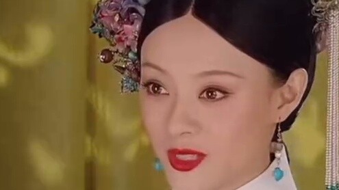 The Queen tried to frame Zhen Huan by saying that her pregnancy was not in the right month. However,