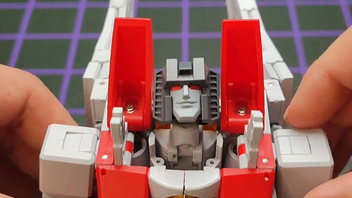 Produk kompe*f MP2.0 Starscream! DS-01 Berbagi transformasi Starscream!