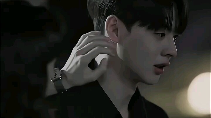 I really like the second male lead 😭
