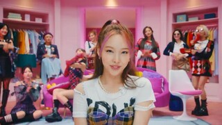 TWICE "The Feels" M/V