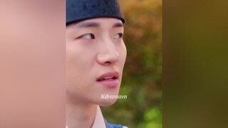 Ủa tưởng ngôn tình...😂 kdrama xuhuong phimhanquoc theredsleeve leejunho leeseyoung phimhaymoinhat kdramavn cotayaomaudo phimhan foryou