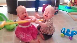 Cute Twins Babies Fighting - Twin Baby Videos - Just Laugh