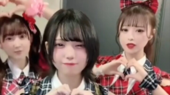 The recently popular Tik Tok idol life in Japan starts with a lazy package (アイドルライフスターターパック)