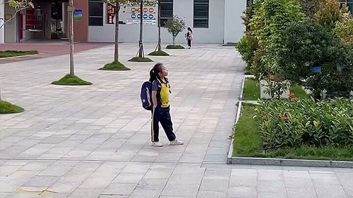 When everyone was in a hurry to go home after school, she was the only one planning the future of Hu