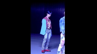 [威神V/WayV] [KUN Focus] WayV 'Turn Back Time' (Rebirth Ver.) @WayV THE STAGE