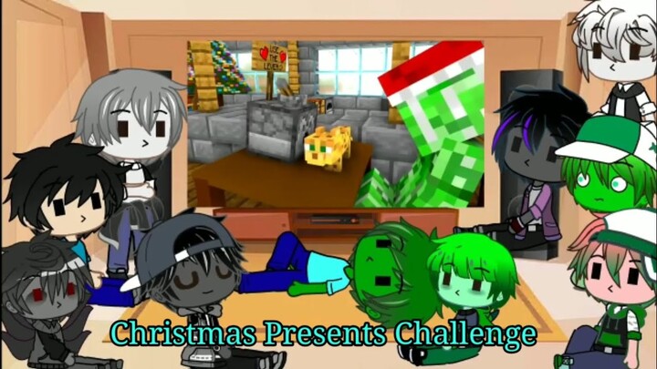 Monster School react to Christmas Presents Challenge