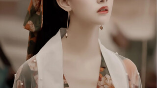 [Zhu Lilan] Can the heroine of a low-budget web drama be so pretty?