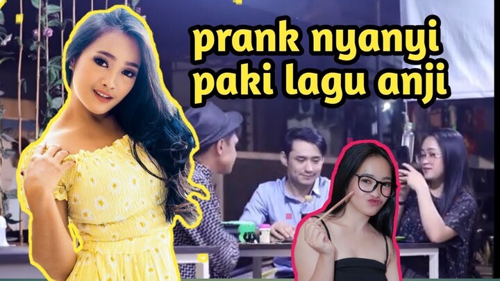 prank teman nyanyi pakai lagu anji  baper!!!!!