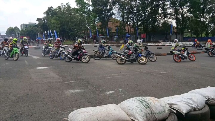 Memang Motor 2 Tak Gak Ada Matinya Makin Merajalela Ramenya!!