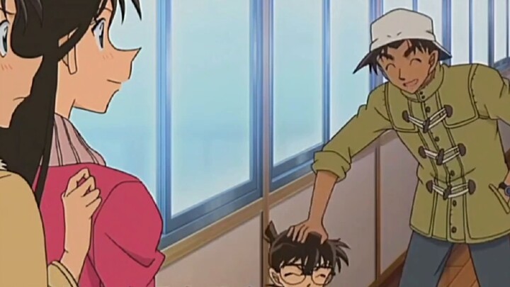 Xem cảnh nổi tiếng của Conan và cười đi cười lại: Anh định làm gì Kazuya của tôi?