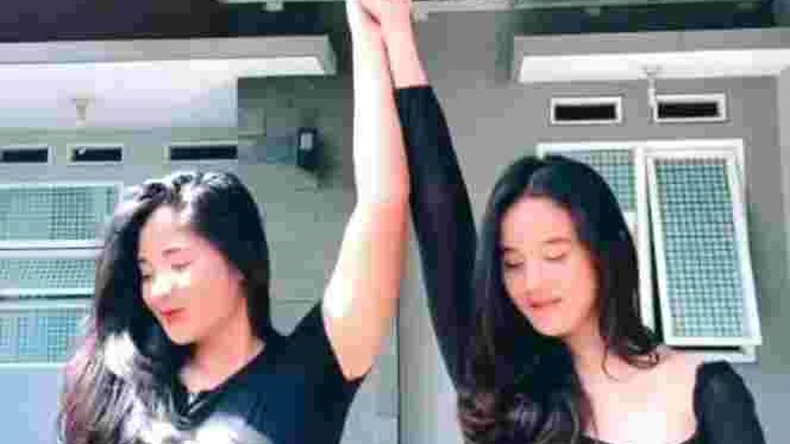 Goyang dulu yuk(TITOK)