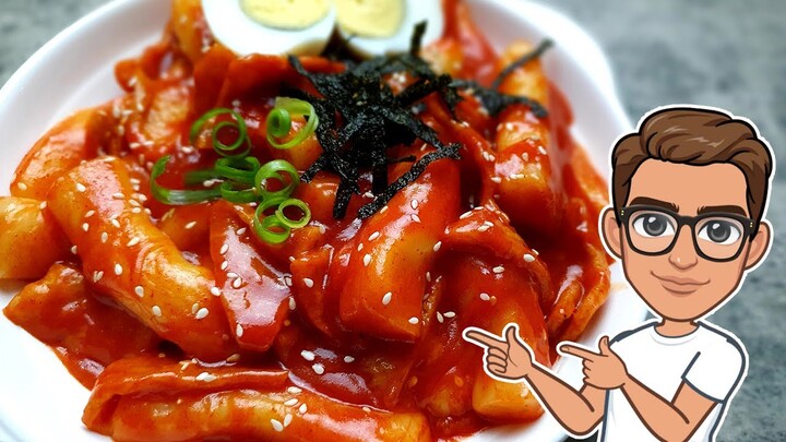 How to make Tteokbokki or Rice Cake? | Spicy Korean Food | Easy Tteokbokki (떡볶이) Recipe | Topokki