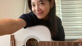 Kim Sejeong Playing a guitar 🎸 |WEVERSE LIVE 232506