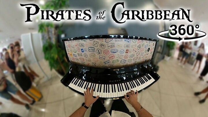 Chơi "Cướp biển vùng Caribe" trên đường phố piano và trực tiếp cho khán giả xem!