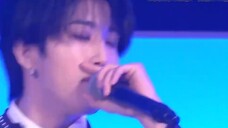 241130【Mimi Ushuan Headquarters】Stray Kids "GIANT" Artis Terbaik 2024 Lagu Jepang dengan teks bahasa