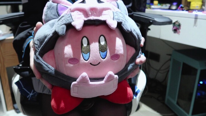 Kirby transforms into Revice and gains a new form