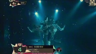 Exo's tree formation for Wolf is Iconic ❤️