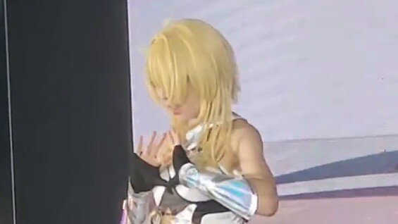 มีคนบอกว่า "บิดตามที่คุณต้องการ" แต่ได้อันดับที่สาม