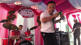 Lâu Lắm Mới Thấy Anh Khách Biểu Diễn Chất Như Vậy, Tiếc Gì Không Cho Anh Ấy 1 Like - Drum Ni Ni