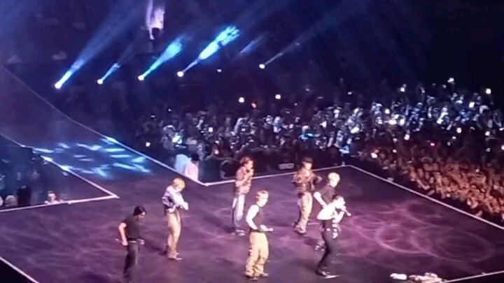 ATEEZ "SAY MYNAME" FANCAM @ BTWManila