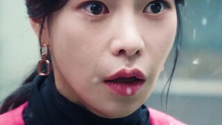 ตอนที่ดูตอนนี้คิดมาตลอดว่าเทพธิดาแค่แกล้งเป็นผี แต่ไม่คิดว่านางจะตายจริงๆ! ! ขณะที่ลมพัดเบา ๆ ผ่านใบ