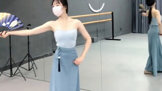 Halaman belakang "Egret Dance" Ayaka Kamisato ada di sini~