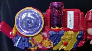 [รีวิวแบบสุ่ม] เสียงและแสงอิสระที่ซื่อสัตย์ DX จระเข้เต็มขวด Kamen Rider Crocodile Rogue การแปลงร่าง