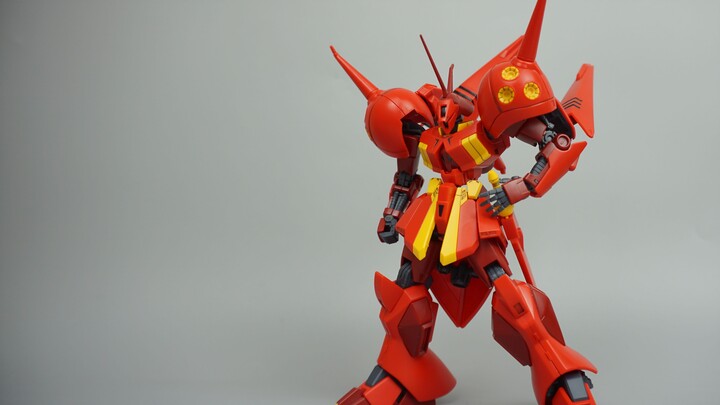 [JO is fun] I'm not Sazabi! I'm the wild red knight! Bandai HGUC 220 1/144 R Jia Jia