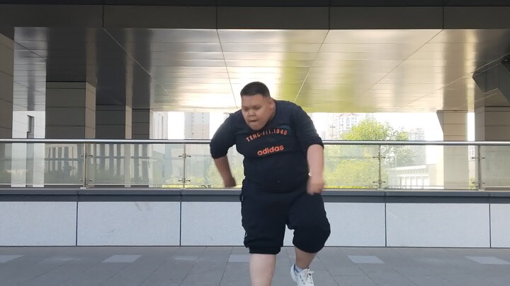 曳步舞，太帅了。