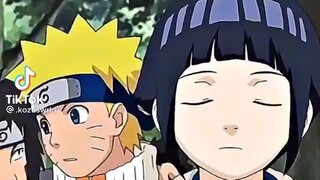 Naruto forgot Sakura for a moment