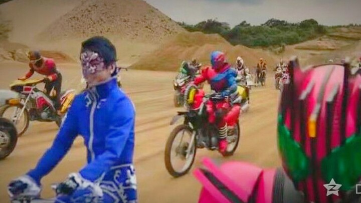 When you find something strange in the Heisei convoy. . . Some emojis circulated by sand sculpture n