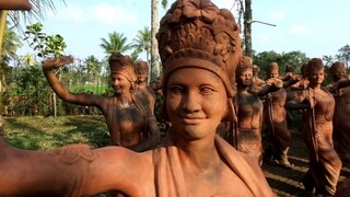RATUSAN PENARI GANDRUNG DI TAMAN TERAKOTA BANYUWANGI