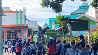 awal tahun masuk sekolah setelah liburan