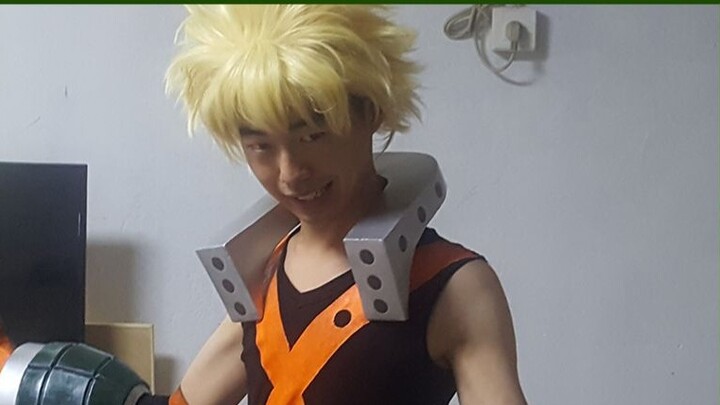 [X có thể làm mọi thứ] Bakugo tự chế với đầy đủ trang bị và trang phục!