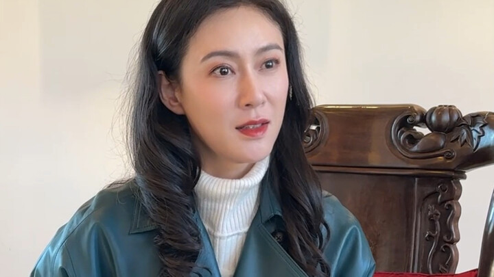 当面试遇上相亲。