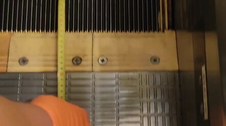 Escalator braking distance test, overnight adjustment
