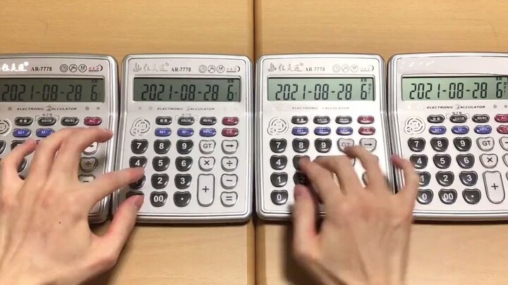 Cover "Hello Hello" dari Snow Man dengan 4 kalkulator.