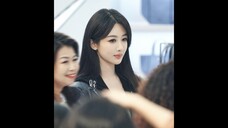 9.26 Adegan acara mk Yang Zi, siapa yang tahu betapa cantik dan berminyaknya rambut hitam panjang lu