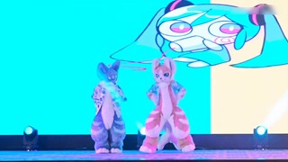 【fursuit dance】Hey, hey, hey! Can my love reach your heart? 【Beast Unifurse Stage】