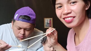 eating samngyup salsal