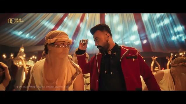 চাঁদ মামা চাঁদ মামা চিমটি দিয়ে যারে কে ভালো কে যে মন্দ আমি চিনি