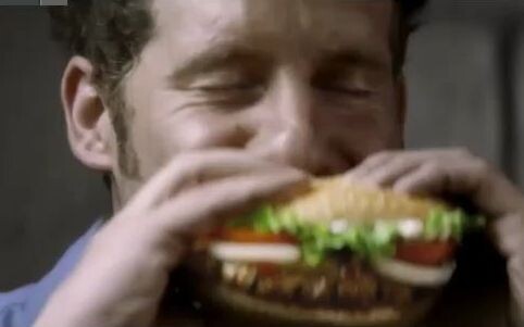 European and American funny commercial: Eat a Burger King meal before execution, and escape from pri