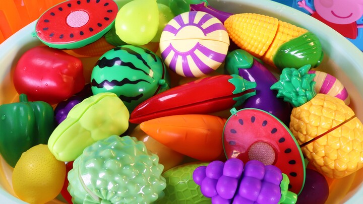 Peppa Pig’s Fruit and Vegetable Toys Clean Fruit, Vegetable and Hamburger Toys