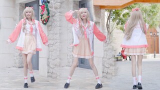 因为喜欢 所以超级敏感❤️一米七 漫画腿的嘉然cos？