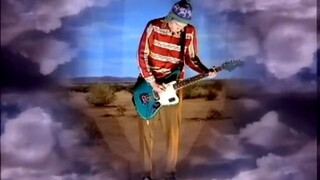 01 Red Hot Chili Peppers - Under The Bridge