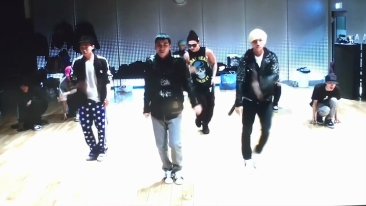 BIGBANG's "Blue" unreleased version of the dance studio full video textbook-level dance skills (ultr