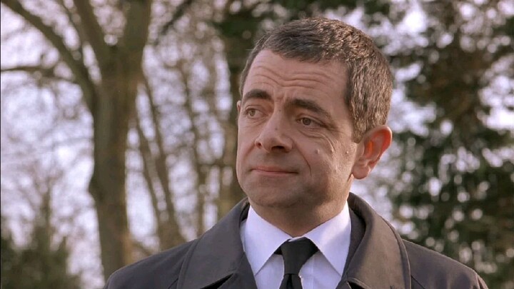 Johnny English (2003)