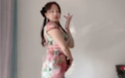 Juan Er Sườn Xám Show