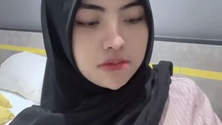 Agak liar sih. tp oke untuk edisi terbatas karakter solehah